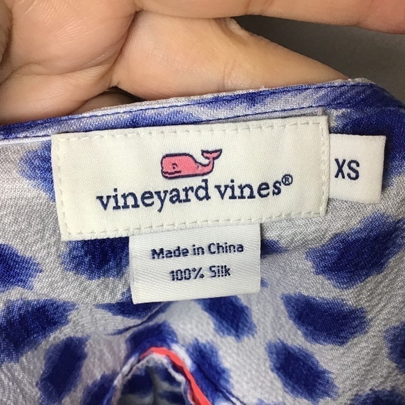 VINEYARD vines geometric dot textured silk top - Picture 5 of 5